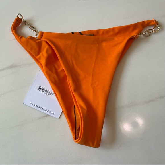 Beach Riot Bikini - Picture 9 of 9